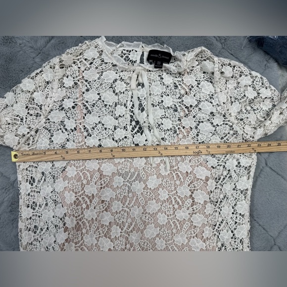 Needle & Thread Crochet Lace Dress Size 8
White Blush Pink Bridal Wedding - Picture 8 of 16